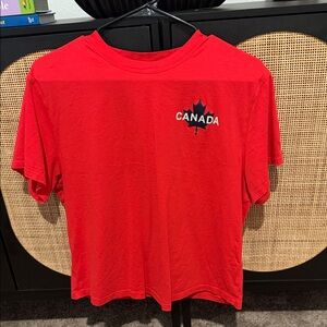 2 Lululemon Athletica Canada Olympic T-shirt